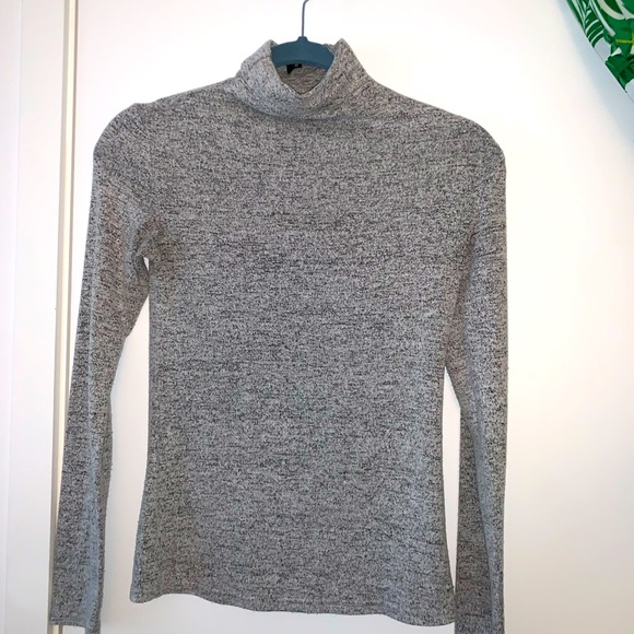 Turtle neck - Picture 1 of 3